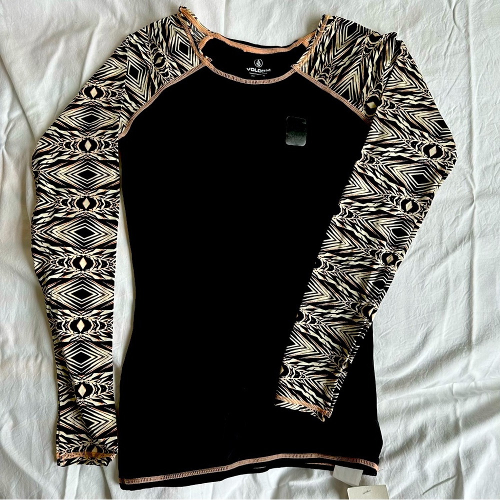 New Volcom swim shirt anti-uv 30+